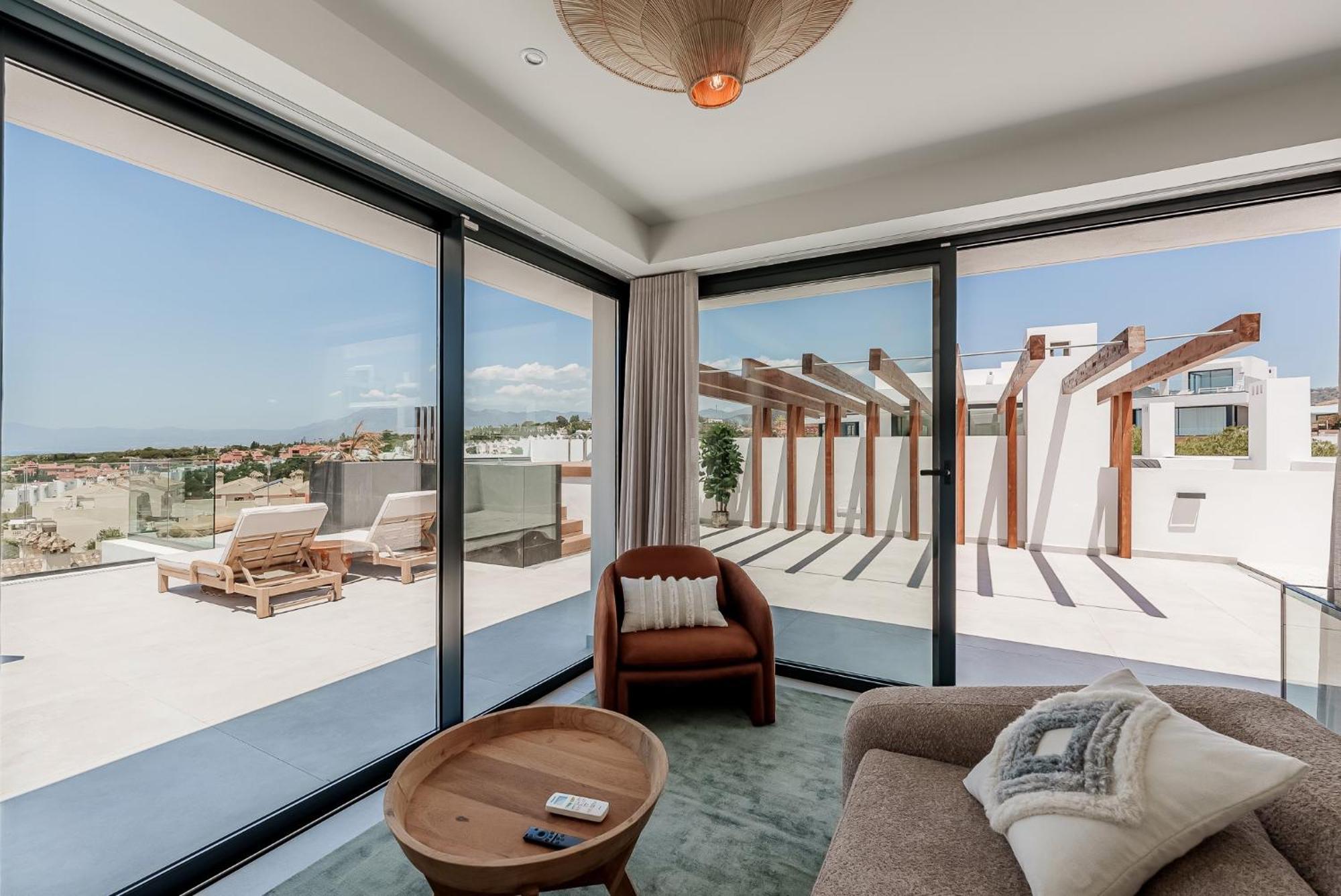Vida - Luxury Panorama Seaview Penthouse In Organic-boho Design With Pool, Gym, Marbella