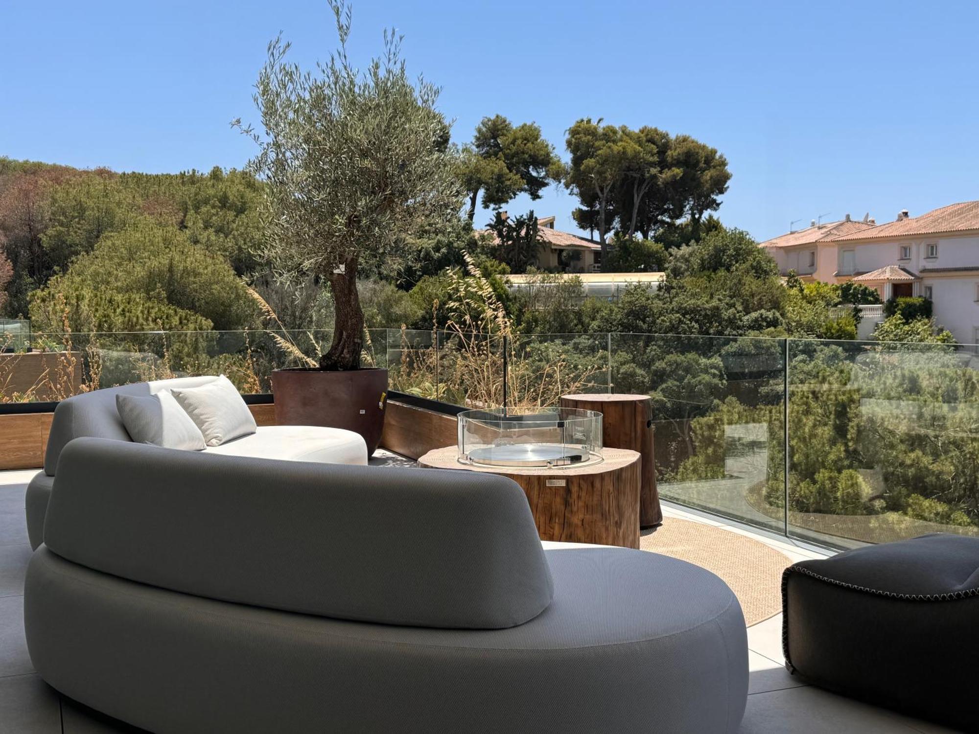 Vida - Luxury Panorama Seaview Penthouse In Organic-boho Design With Pool, Gym,